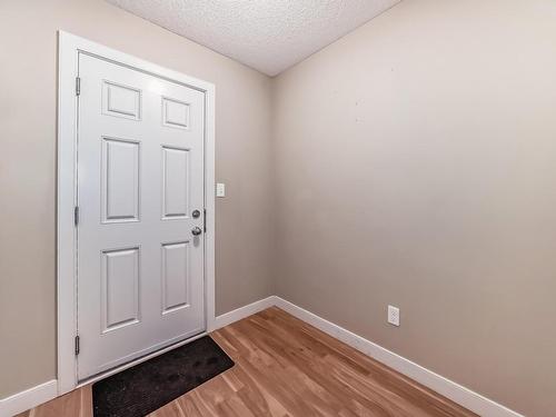 17333 8A Avenue Sw, Edmonton, AB - Indoor Photo Showing Other Room