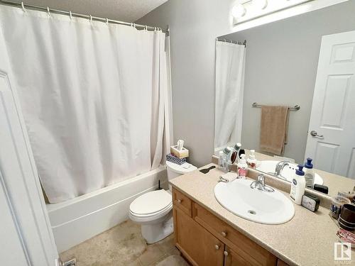 104 Hartwick Loop, Spruce Grove, AB - Indoor Photo Showing Bathroom