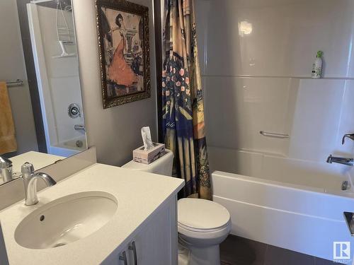 402 8525 91 Street Nw, Edmonton, AB - Indoor Photo Showing Bathroom