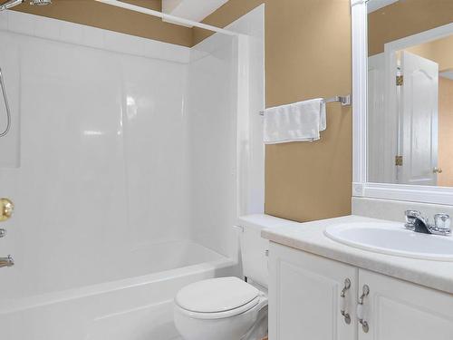 15004 131 Street, Edmonton, AB - Indoor Photo Showing Bathroom