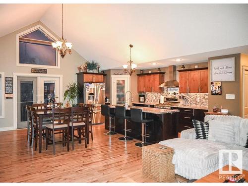 61021 Rge Rd 451, Rural Bonnyville M.D., AB - Indoor Photo Showing Dining Room