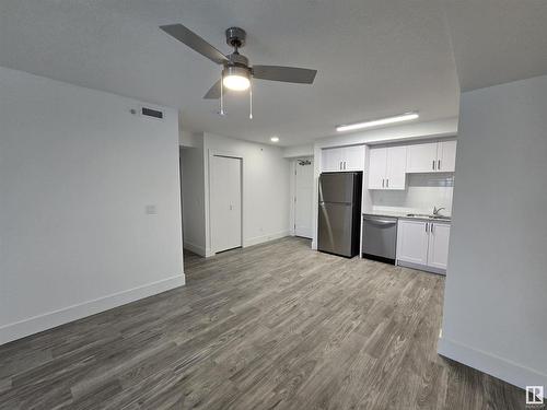 414 9504 182 Street, Edmonton, AB - Indoor Photo Showing Kitchen