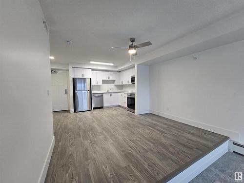 414 9504 182 Street, Edmonton, AB - Indoor Photo Showing Kitchen