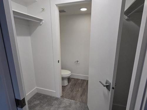 414 9504 182 Street, Edmonton, AB - Indoor Photo Showing Bathroom