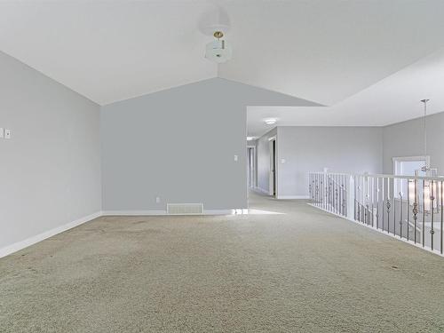 615 176 Street Sw, Edmonton, AB - Indoor Photo Showing Other Room