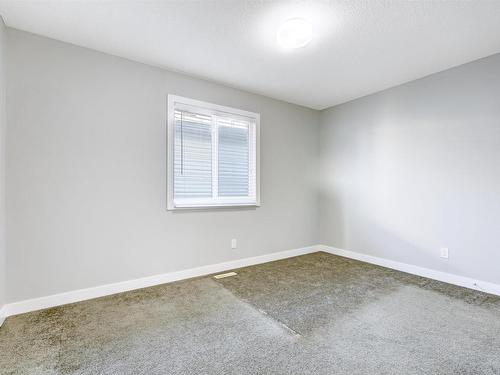 615 176 Street Sw, Edmonton, AB - Indoor Photo Showing Other Room