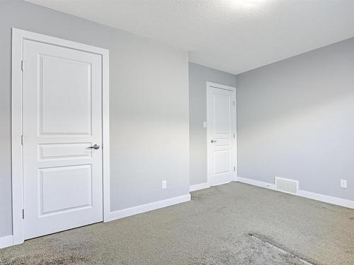 615 176 Street Sw, Edmonton, AB - Indoor Photo Showing Other Room