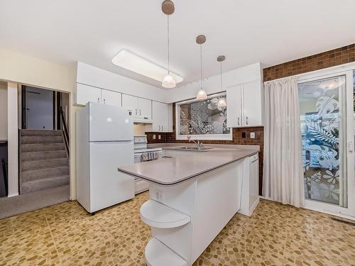 4912 116 Street, Edmonton, AB - Indoor Photo Showing Kitchen