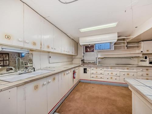 4912 116 Street, Edmonton, AB - Indoor Photo Showing Kitchen