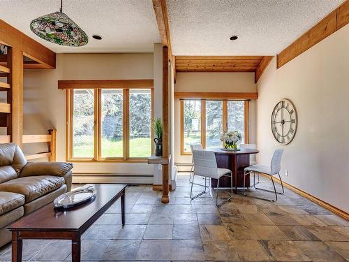 18420 8A Avenue, Edmonton, AB - Indoor Photo Showing Living Room