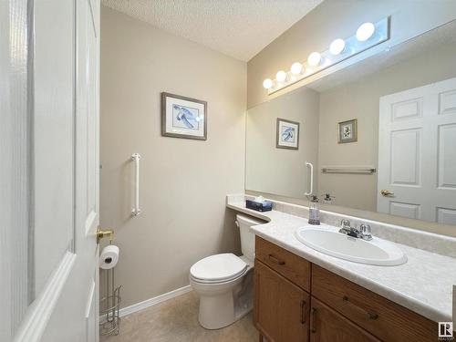 103 17511 98A Avenue, Edmonton, AB - Indoor Photo Showing Bathroom