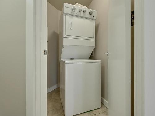 1402 10136 104 Street, Edmonton, AB - Indoor Photo Showing Laundry Room