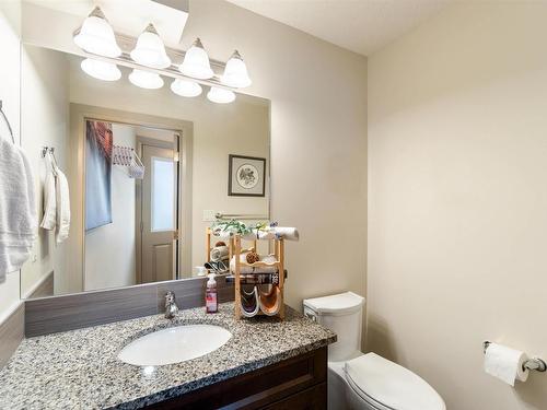 10138 143 Street, Edmonton, AB - Indoor Photo Showing Bathroom