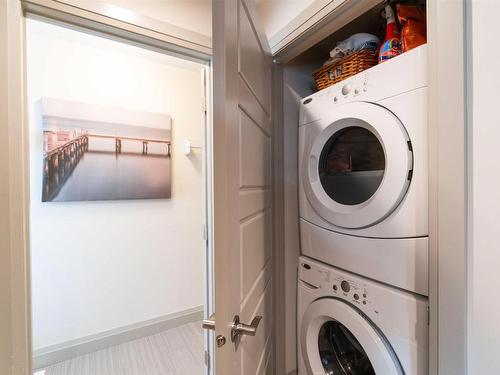 10138 143 Street, Edmonton, AB - Indoor Photo Showing Laundry Room