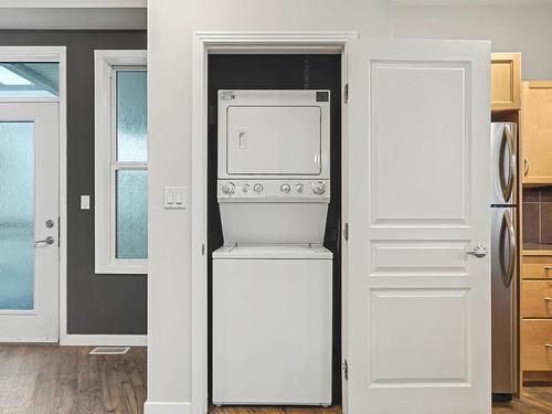 442 4827 104A Street, Edmonton, AB - Indoor Photo Showing Laundry Room