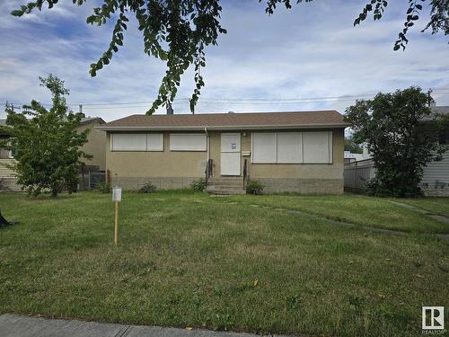 7504 75 St Nw Nw, Edmonton, AB 