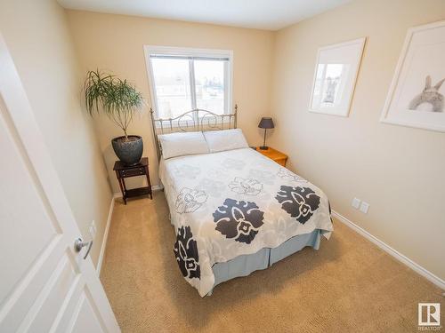 21720 99A Avenue, Edmonton, AB - Indoor Photo Showing Bedroom