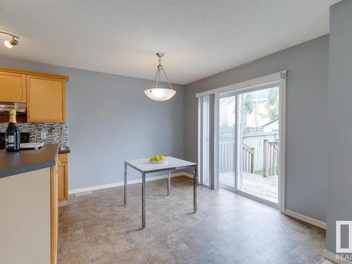 1050 Mckinney Green, Edmonton, AB - Indoor Photo Showing Kitchen