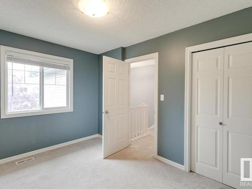 1050 Mckinney Green, Edmonton, AB - Indoor Photo Showing Other Room