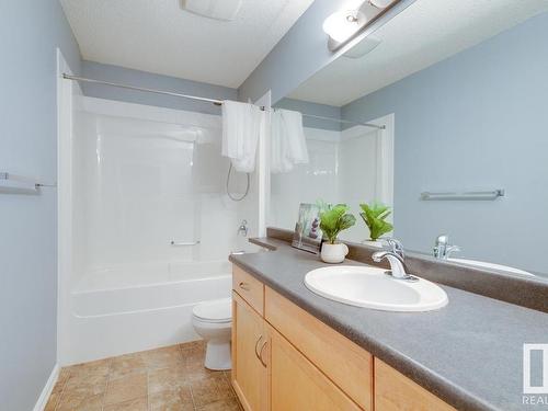 1050 Mckinney Green, Edmonton, AB - Indoor Photo Showing Bathroom