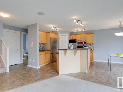 1050 Mckinney Green, Edmonton, AB - Indoor Photo Showing Kitchen