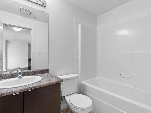 332 504 Albany Way, Edmonton, AB - Indoor Photo Showing Bathroom