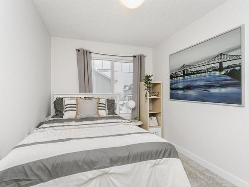 9 2215 24 Street, Edmonton, AB - Indoor Photo Showing Bedroom