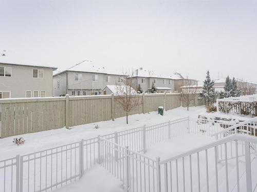 9 2215 24 Street, Edmonton, AB - Outdoor