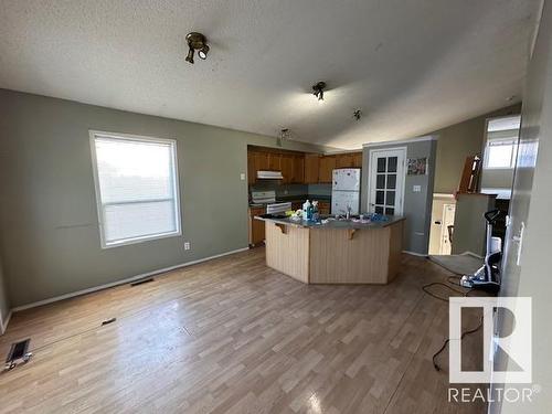 12707 136 Street, Edmonton, AB - Indoor Photo Showing Kitchen