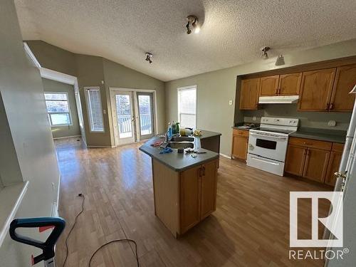 12707 136 Street, Edmonton, AB - Indoor Photo Showing Kitchen