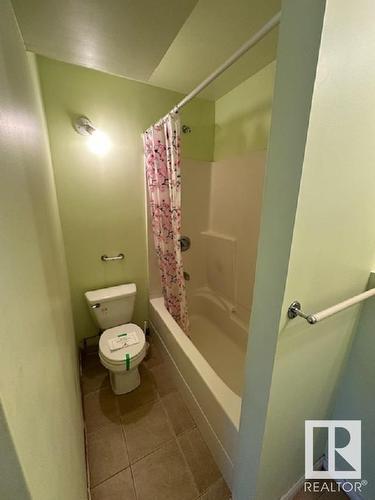 12707 136 Street, Edmonton, AB - Indoor Photo Showing Bathroom