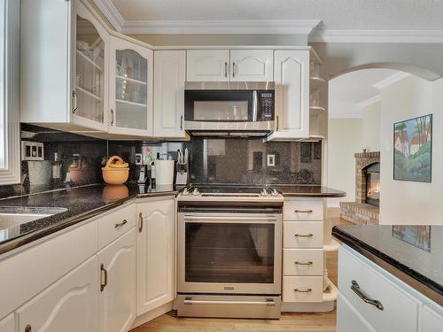 245008 Twp Rd 474, Rural Wetaskiwin County, AB - Indoor Photo Showing Kitchen With Upgraded Kitchen