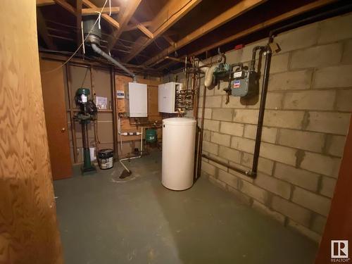 4618 47 Avenue, Wetaskiwin, AB - Indoor Photo Showing Basement