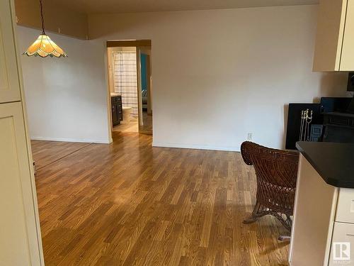 4618 47 Avenue, Wetaskiwin, AB - Indoor Photo Showing Other Room