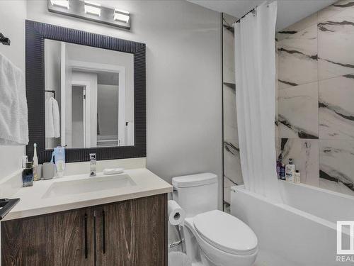 9623 154 Street Nw, Edmonton, AB - Indoor Photo Showing Bathroom