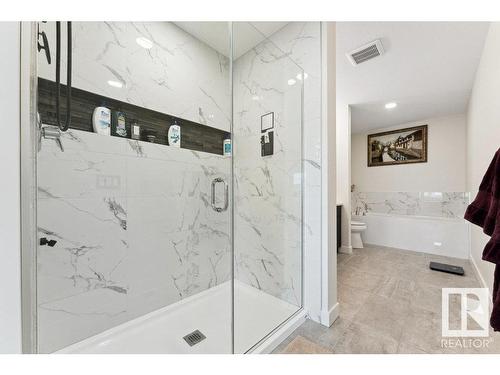 22527 99 Avenue, Edmonton, AB - Indoor Photo Showing Bathroom