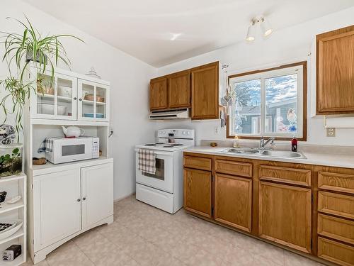 4528 46B St, Rural Lac Ste. Anne County, AB - Indoor Photo Showing Kitchen With Double Sink