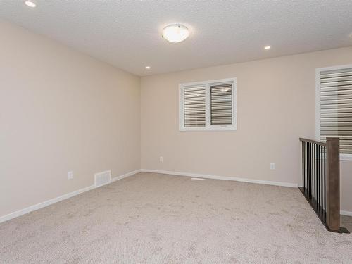 20516 22 Avenue, Edmonton, AB - Indoor Photo Showing Other Room