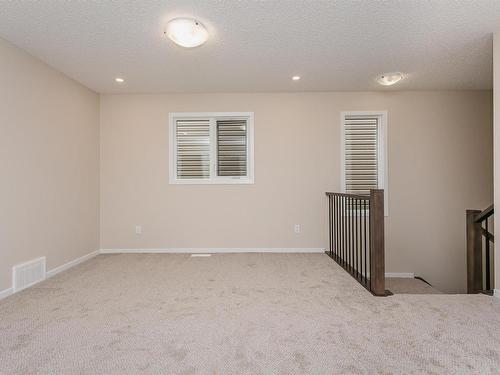 20516 22 Avenue, Edmonton, AB - Indoor Photo Showing Other Room