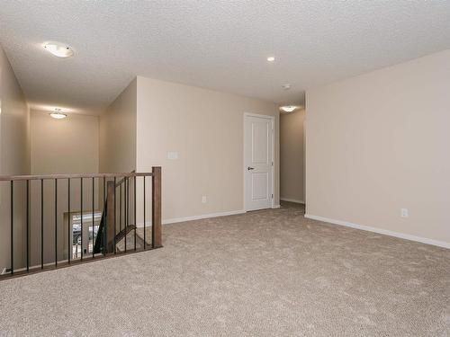 20516 22 Avenue, Edmonton, AB - Indoor Photo Showing Other Room