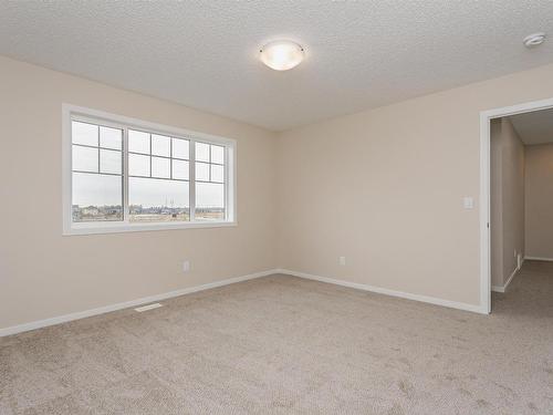 20516 22 Avenue, Edmonton, AB - Indoor Photo Showing Other Room