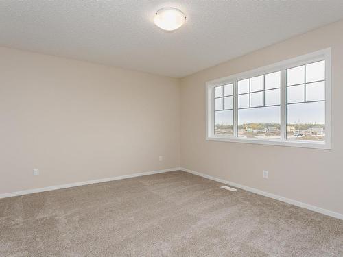 20516 22 Avenue, Edmonton, AB - Indoor Photo Showing Other Room