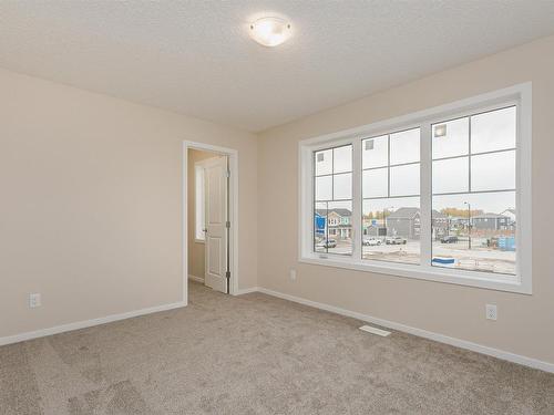 20516 22 Avenue, Edmonton, AB - Indoor Photo Showing Other Room