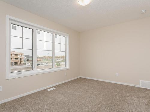 20516 22 Avenue, Edmonton, AB - Indoor Photo Showing Other Room