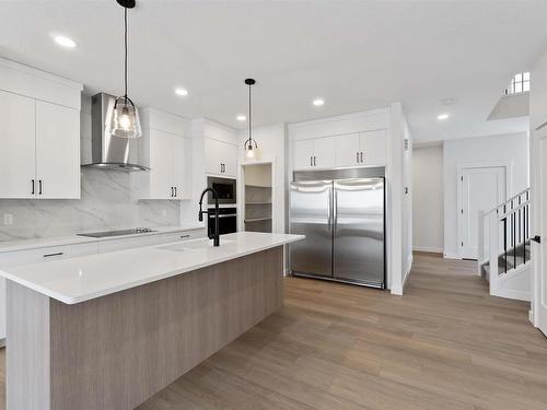 17915 73 Street, Edmonton, AB - Indoor Photo Showing Kitchen With Upgraded Kitchen