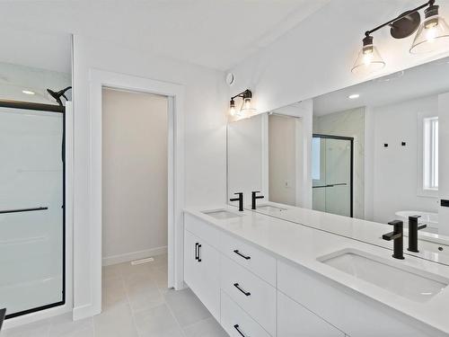 17915 73 Street, Edmonton, AB - Indoor Photo Showing Bathroom