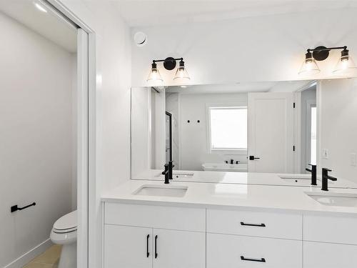 17915 73 Street, Edmonton, AB - Indoor Photo Showing Bathroom