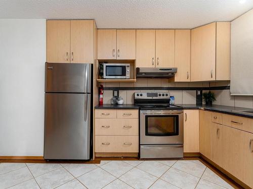 14511 117 Street, Edmonton, AB - Indoor Photo Showing Kitchen