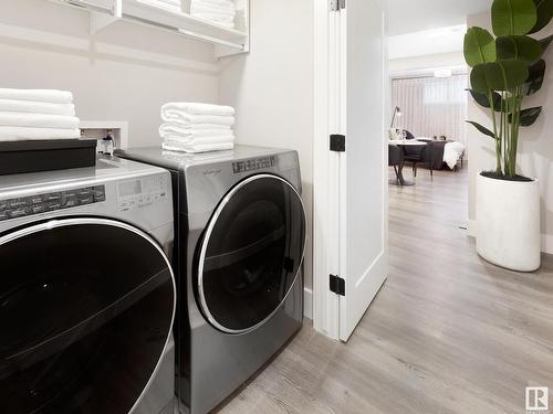 9312 226 Street, Edmonton, AB - Indoor Photo Showing Laundry Room