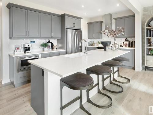 12911 213 Street, Edmonton, AB - Indoor Photo Showing Kitchen With Stainless Steel Kitchen With Upgraded Kitchen